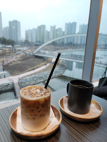 Opinii despre 랑데자뷰 하남미사점 în 하남시 - 외식업