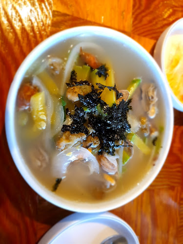 Opinii despre 풍뎅이 în 용인시 - 외식업