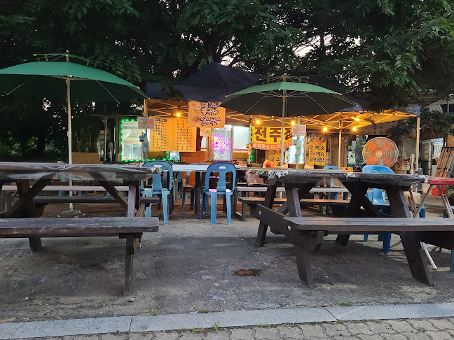 Opinii despre 전주집 în 과천시 - 외식업