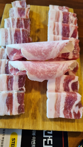 짚고기 볏짚삼겹살 - 파주시