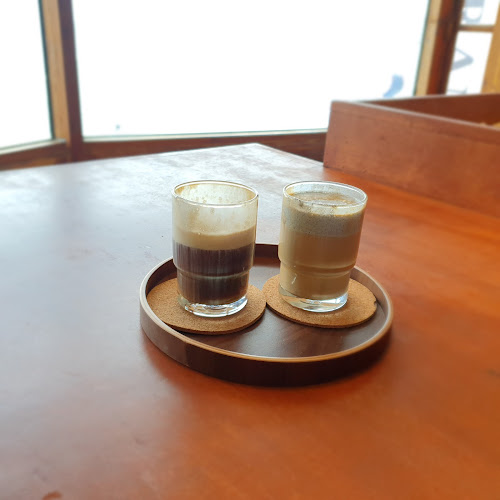 카페 우디 - 외식업