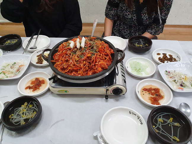 Opinii despre 동서네낙지 본점 în 익산시 - 외식업