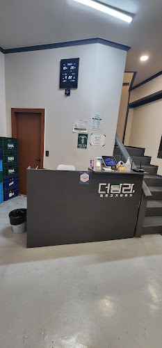 경상남도 사천시 사천읍 항공로 24 더탐라