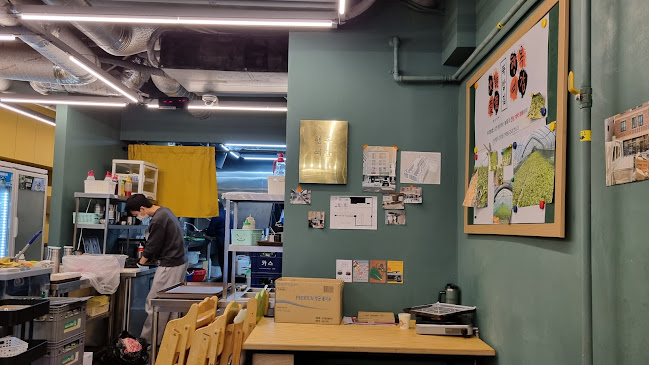 Opinii despre 뚝밥집&행복예감 în 남양주시 - 외식업