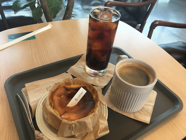 카페앤아더 - 외식업