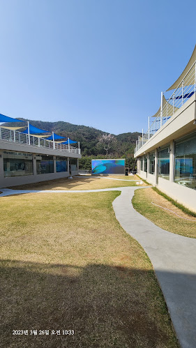 Comentarii opinii despre 이오일스페이스