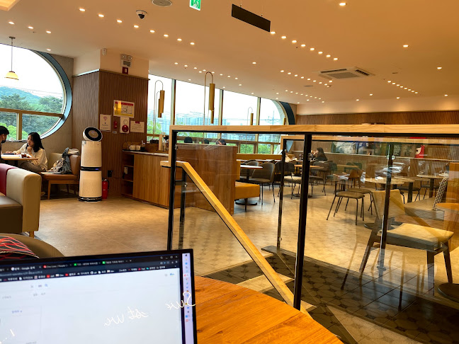 투썸플레이스 순천백강대로점