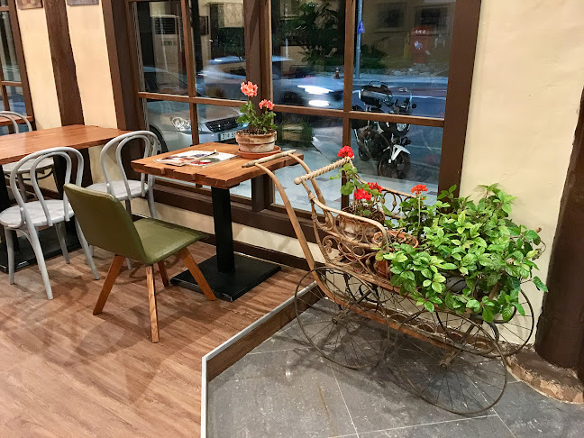 언덕아래카페 - 춘천시