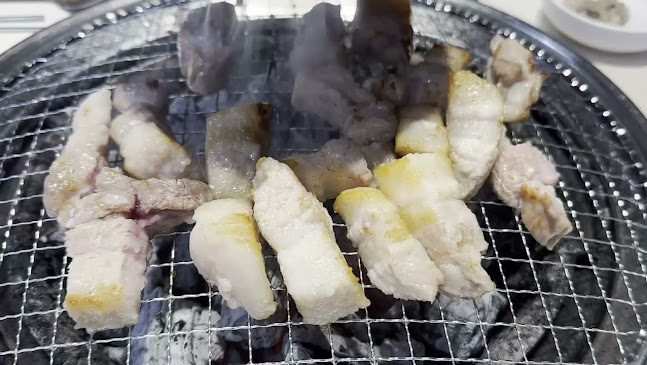 Opinii despre 명륜진사갈비 대구안지랑역점 în 남구 - 외식업