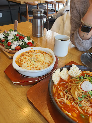 Opinii despre 올리앤 고양화정점 în 고양시 - 외식업