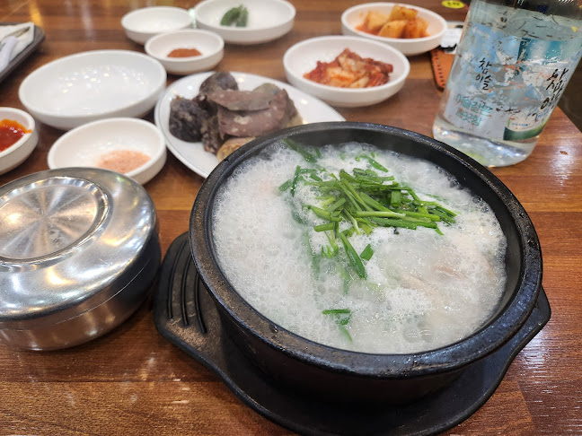 Opinii despre 파주순대국 în 파주시 - 외식업