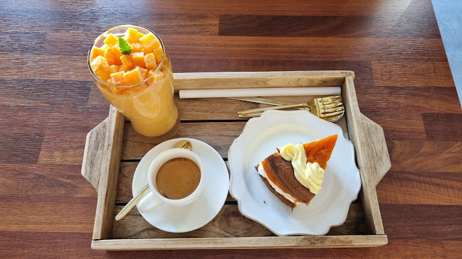 Cafe홍시궁 본점