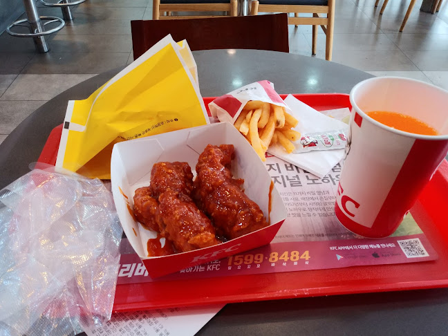 Opinii despre KFC 아주대점 în 수원시 - 외식업