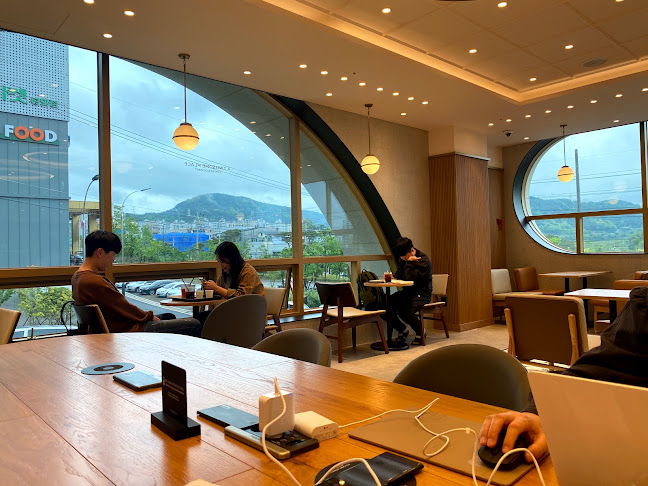 Comentarii opinii despre 투썸플레이스 순천백강대로점