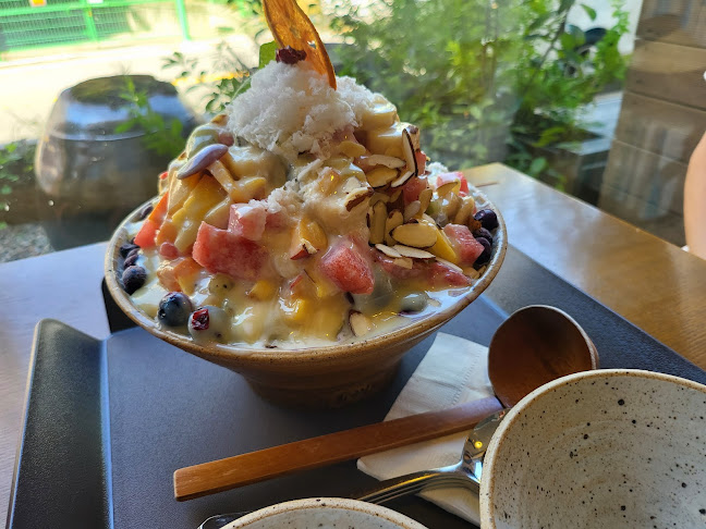 Opinii despre 카페소월 în 안성시 - 외식업