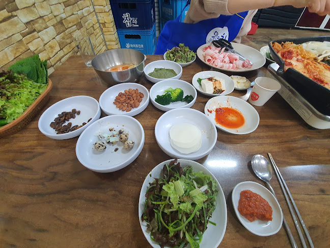 Opinii despre 금강산돌구이 în 포항시 - 외식업