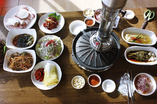 Opinii despre 우해정 în 광주시 - 외식업