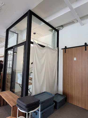 Opinii despre cafe y în 부천시 - 외식업