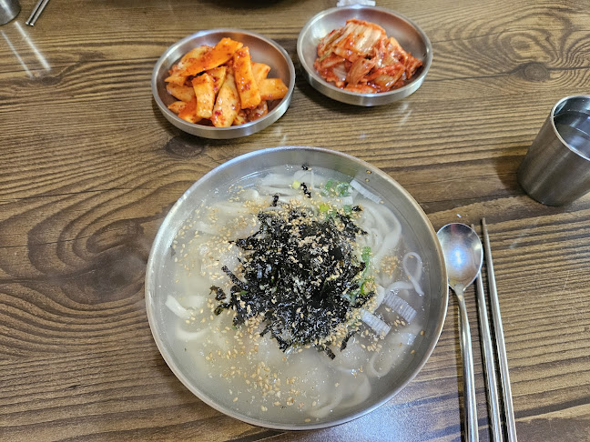 Opinii despre 강릉감자옹심 강릉본점 în 강릉시 - 외식업