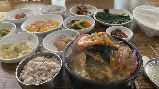 Opinii despre 윤금식당 în 거제시 - 외식업