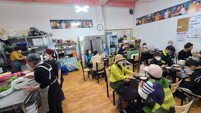 Comentarii opinii despre 어머니손칼국수