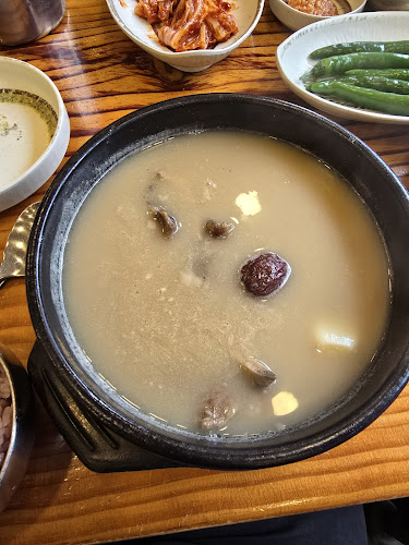 Opinii despre 박병궁 명인 목포설렁탕 목포본점 în 목포시 - 외식업