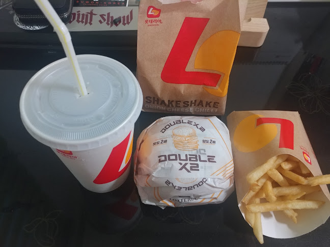 Opinii despre 롯데리아 오산원동점 în 오산시 - 외식업