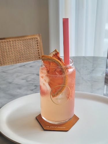 Opinii despre Le Petit(르 쁘띠) în 안동시 - 외식업