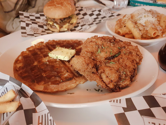 하이파이브 아메리칸 다이너 - 창원시