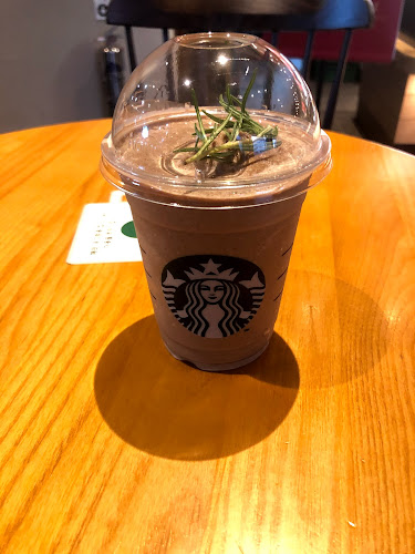 Opinii despre 스타벅스 춘천명동점 în 춘천시 - 외식업