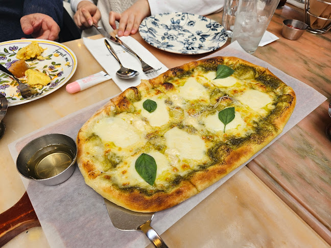 Opinii despre 세상의 모든 아침 광교점 în 수원시 - 외식업