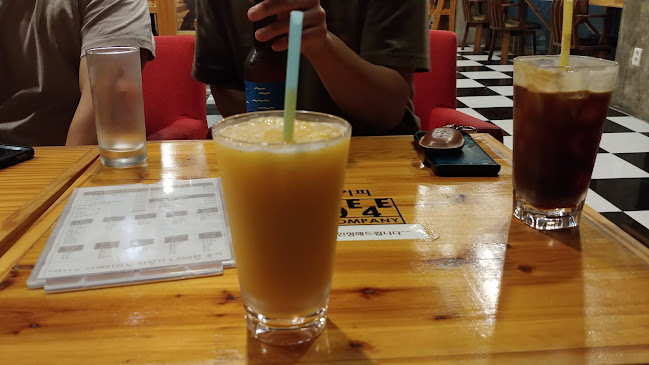 Opinii despre 1994 Coffee & Beer în 영천시 - 외식업