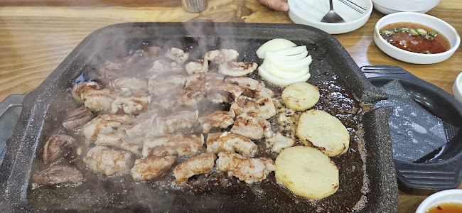 Opinii despre 과천한우곱창 în 과천시 - 외식업