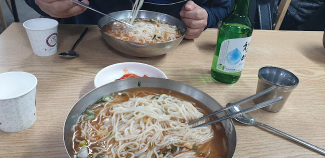 Comentarii opinii despre 옛날짜장멸치국수