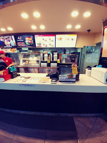 Opinii despre 롯데리아 안산상록수점 în 안산시 - 외식업