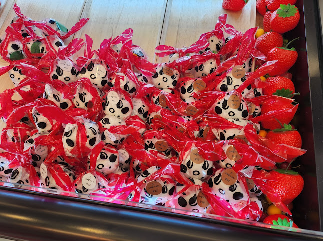 Opinii despre 설악딸기모찌 în 속초시 - 외식업