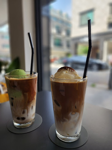 Opinii despre 카페긱 în 군산시 - 외식업