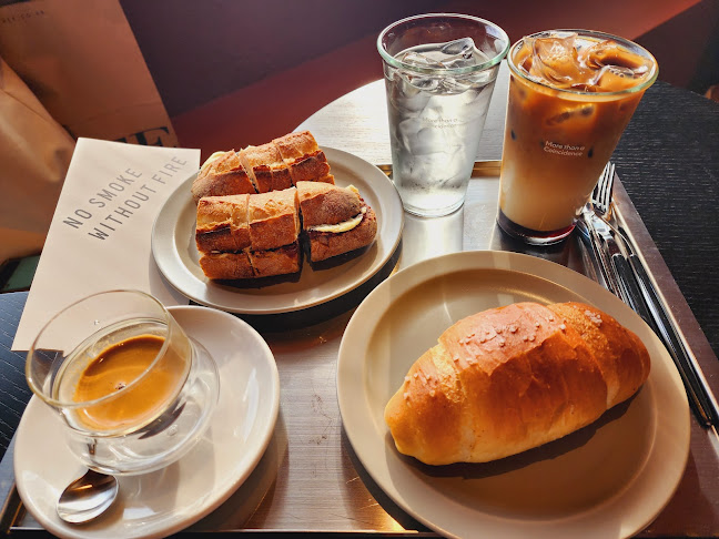 Opinii despre 노스모크위드아웃파이어카페 유림점 în 수원시 - 외식업