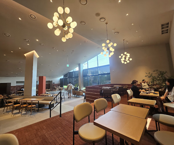 폴바셋 - 외식업