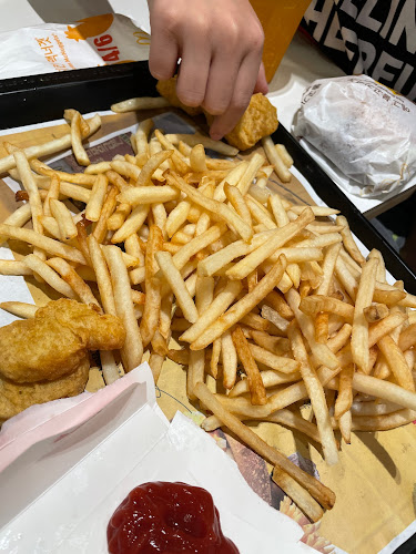 맥도날드 고양삼송DT점 - 외식업