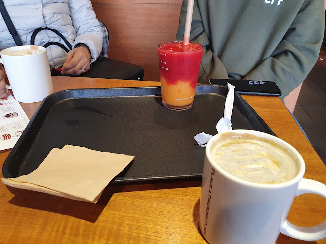 Opinii despre 투썸플레이스 전주전북대점 în 전주시 - 외식업