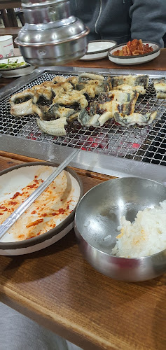 통일로장어촌 - 외식업