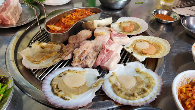 Comentarii opinii despre 상록회관연탄구이 천안점