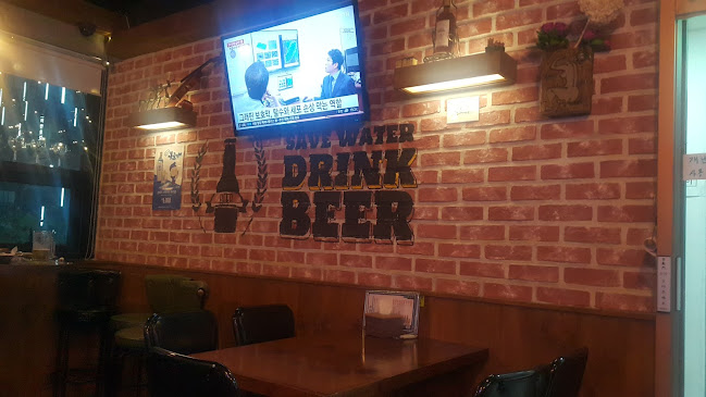 봉쥬비어 인덕원점