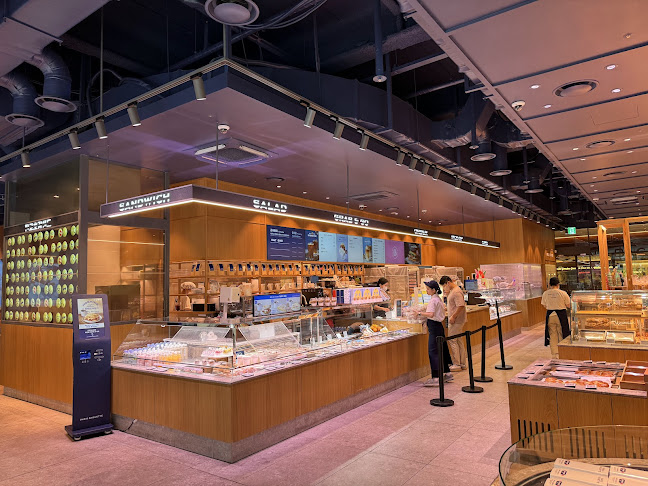 Opinii despre 랩오브파리바게뜨 în 성남시 - 외식업