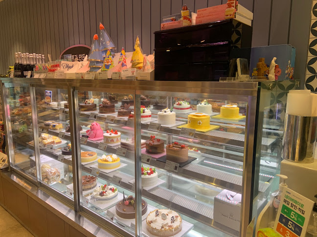 Opinii despre 파리바게뜨 속초현대점 în 속초시 - 외식업