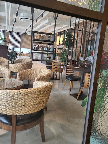 에이쓰리바우트커피수원인계점 - 외식업