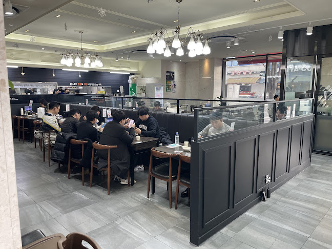 짬뽕지존 Chinese restaurant