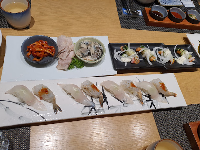 1층, 에이본 호텔, 10 해망로 군산시 전북특별자치도