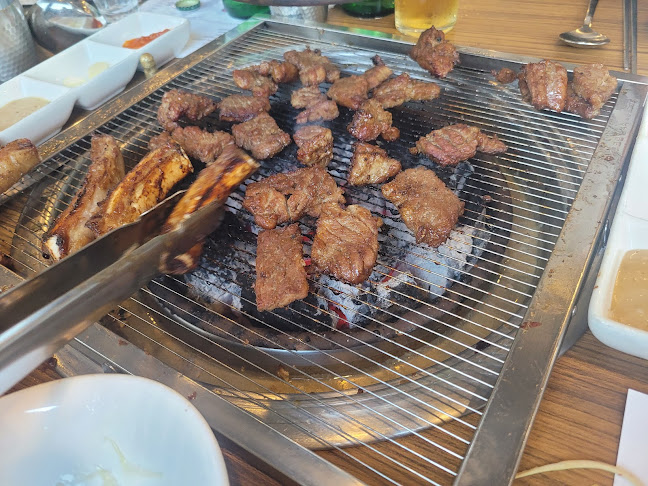 Opinii despre 국제갈비 군포당동점 în 군포시 - 외식업